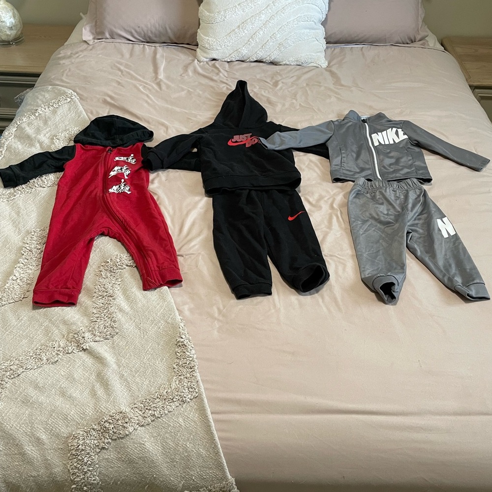 *SOLD* Nike Outfit Lot
